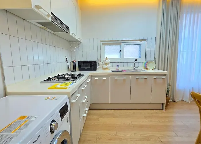 A-Bridge House 2-A